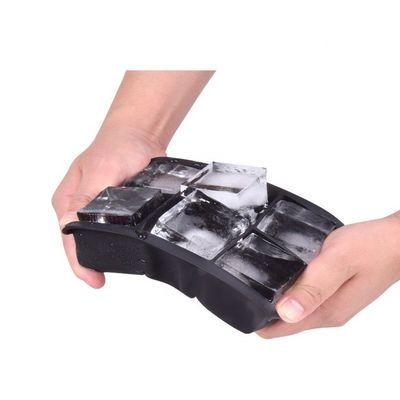 3D正方形のシリコーンのアイス・キューブの皿は非カスタマイズされる15.5*11*5cmを付ける